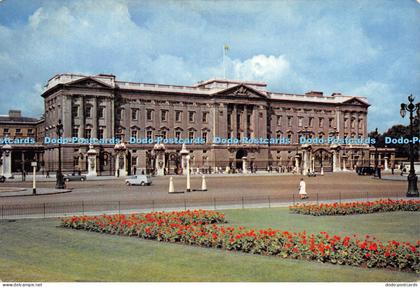 D026445 London. Buckingham Palace. Dixon