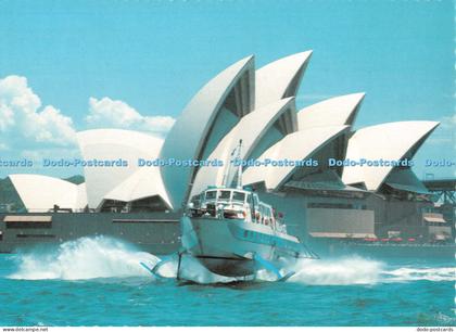 D053059 Sydney. New South Wales. Hydrofoil passing the Sydney Opera House. Nucol