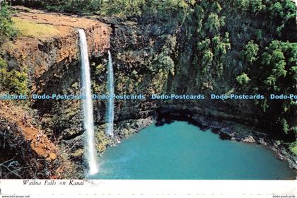 D095352 Wailua Falls on Kauai. Plastichrome. An Imperial Card by Hawaiian Servic