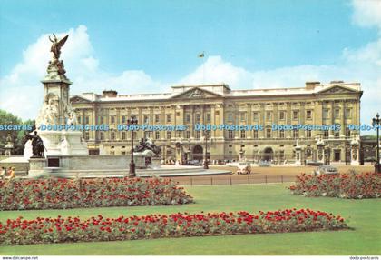 D095404 London. Buckingham Palace. Postcard