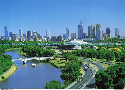 D148156 Melbourne. Australia. Yarra River Showing Melbourne Skyline in Backgroun