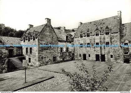 D178919 Culross Palace. Fife. from the Close. Crown