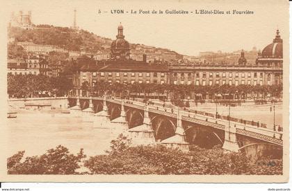 PC47061 Lyon. Le Pont de la Guillotiere. L Hotel Dieu et Fourviere. Freres. No 5