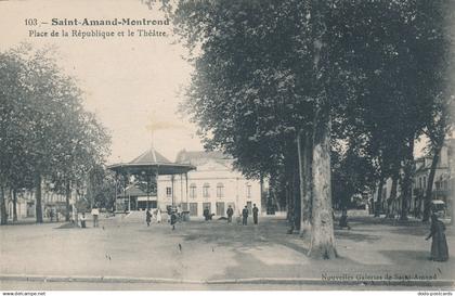 PC52063 Saint Amand Montrond. Place de la Republique et le Theatre