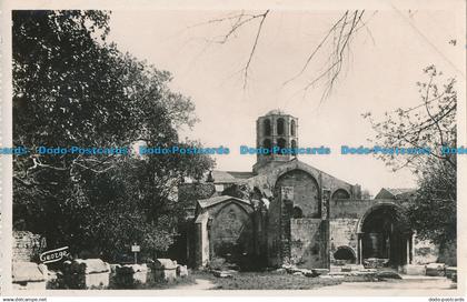 R018806 Arles en Provence. Chapelle St Honorat des Alyscamps. George Arles