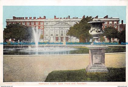 R055698 Hampton Court. East Front and Fountains