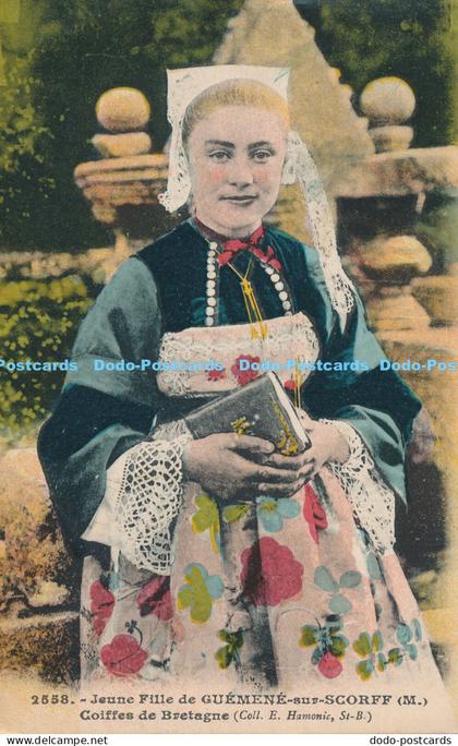 R174850 Jeune Fille de Guemene sur Scorff. Coiffes de Bretagne. E. Hamonic