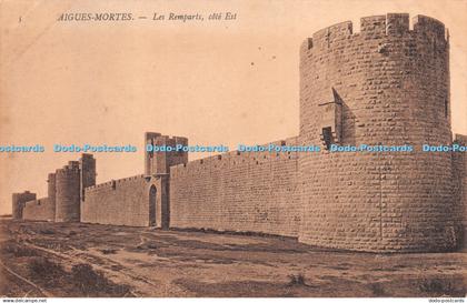 R269047 Aigues Mortes Les Remparts cote Est