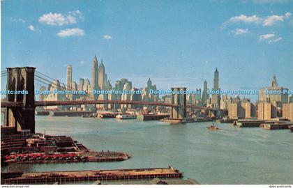 R494522 Lower Manhattan Skyline Showing Brooklyn Bridge New York City Manhattan