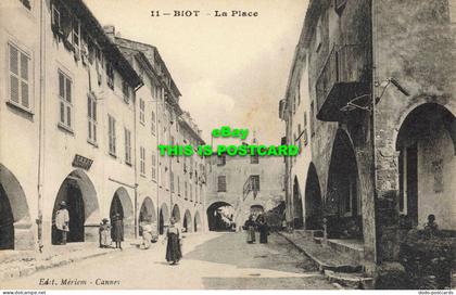 R564462 Biot. La Place. Meriem. Postcard