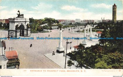 R655202 N. Y. Brooklyn. Entrance to Prospect Park. Platinachrome