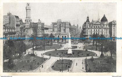 R661103 Plaza de Mayo. Postcard