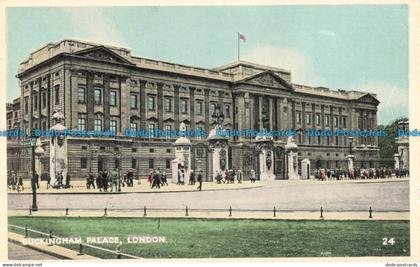 R667634 London. Buckingham Palace. Postcard