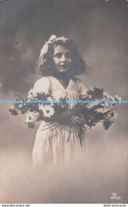 R690340 Girl With Flowers. The Musson Book