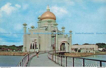 R706227 Brunei. Masjid Omar Ali Saifuddin. S. W. Singapore