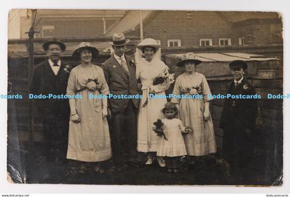 C023333 Married Couple. Wedding. Postcard