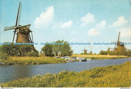 D089225 Holland. Kinderdijk. Drainage mills of the Kinderdijk complex. Polder De