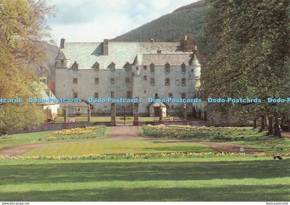 D102690 Front view of Traquair House. Innerleithen. Peeblesshire. Scotland. Jarr