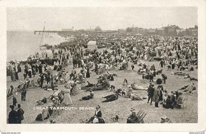 PC48555 Great Yarmouth Beach