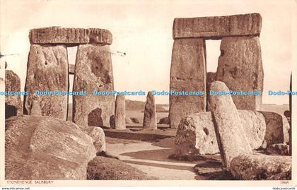 R505946 Salisbury Stonehenge Postcard 1953