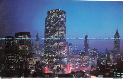 R578975 New York City Night Falls on Midtown Manhattan Manhattan Post Card Dexte