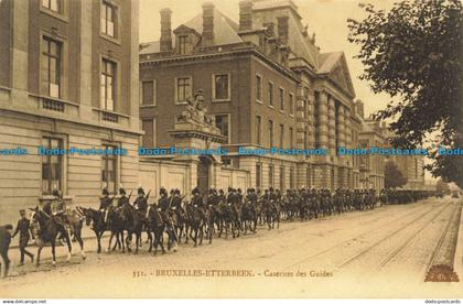 R661244 Bruxelles Etterbeek. Casernes des Guides