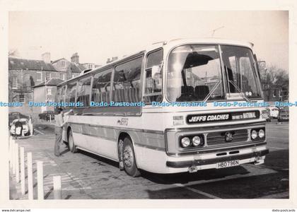 R689822 Northampton Bus. Postcard