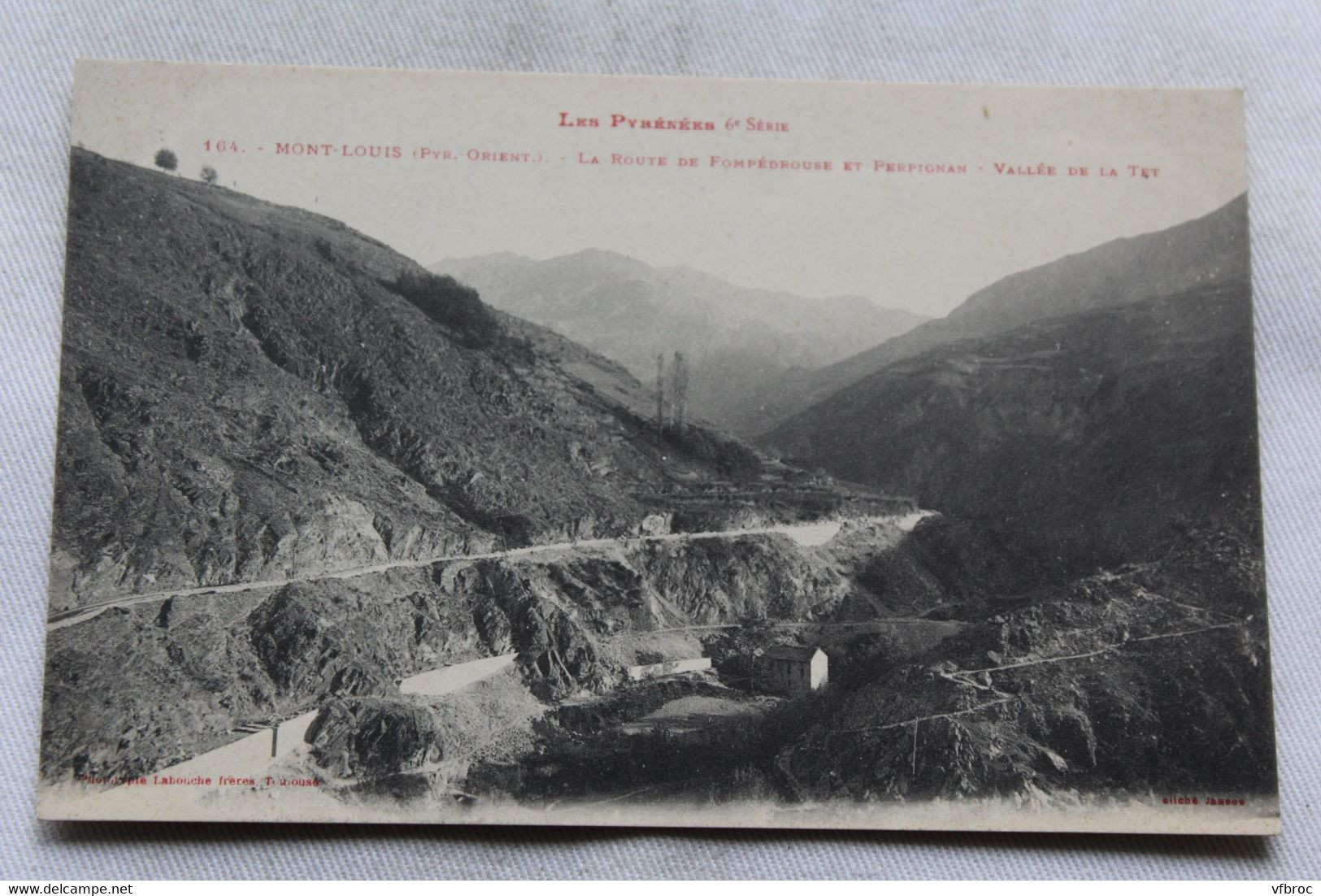 Mont Louis, la route de Fompédrouse et Perpignan, vallée de la tet, Pyrénées orientales 66