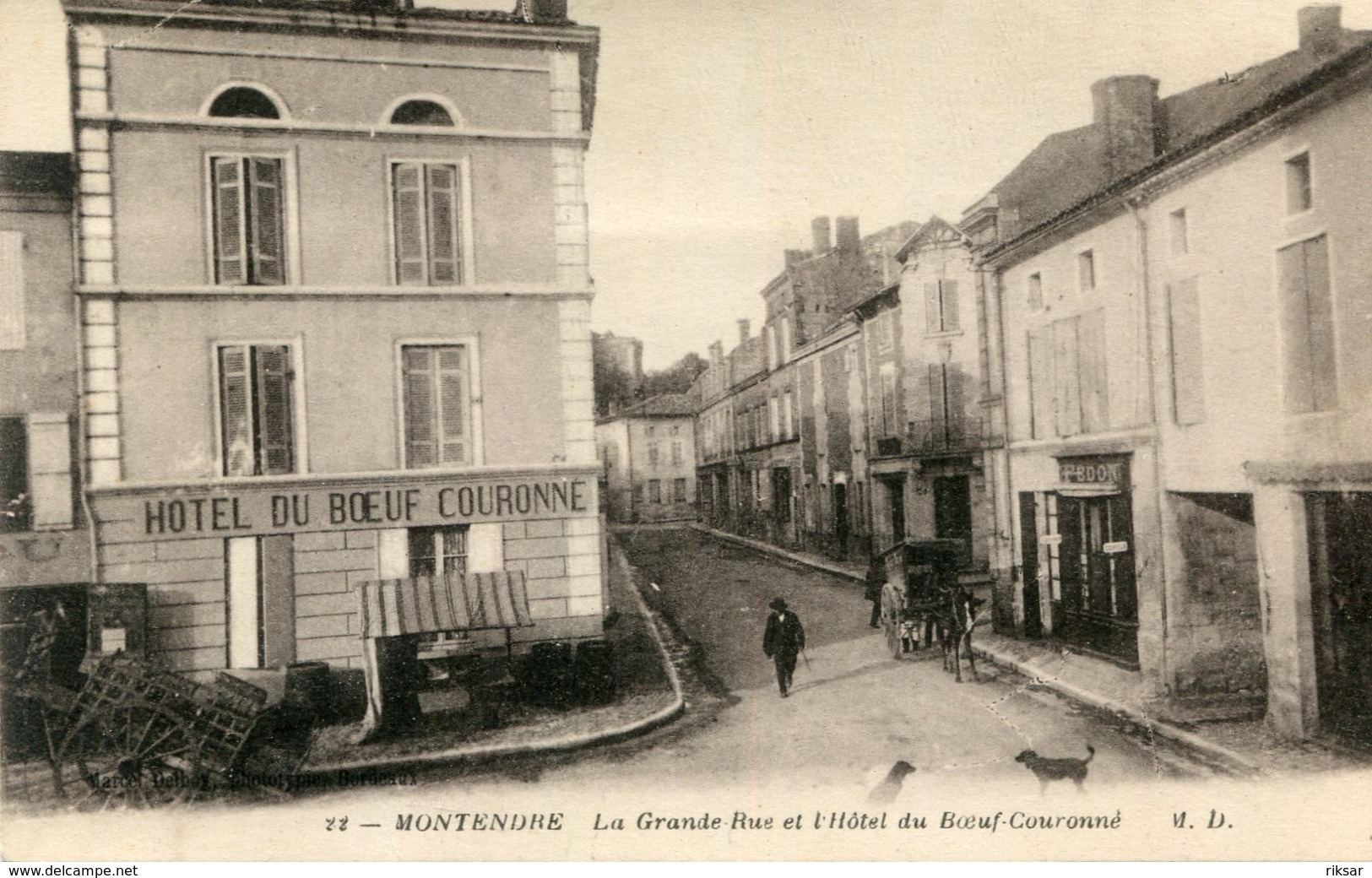 MONTENDRE(HOTEL DU BOEUF COURONNE)