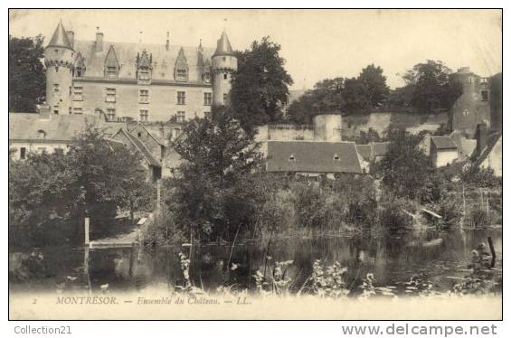 MONTRESOR .... ENSEMBLE DU CHATEAU