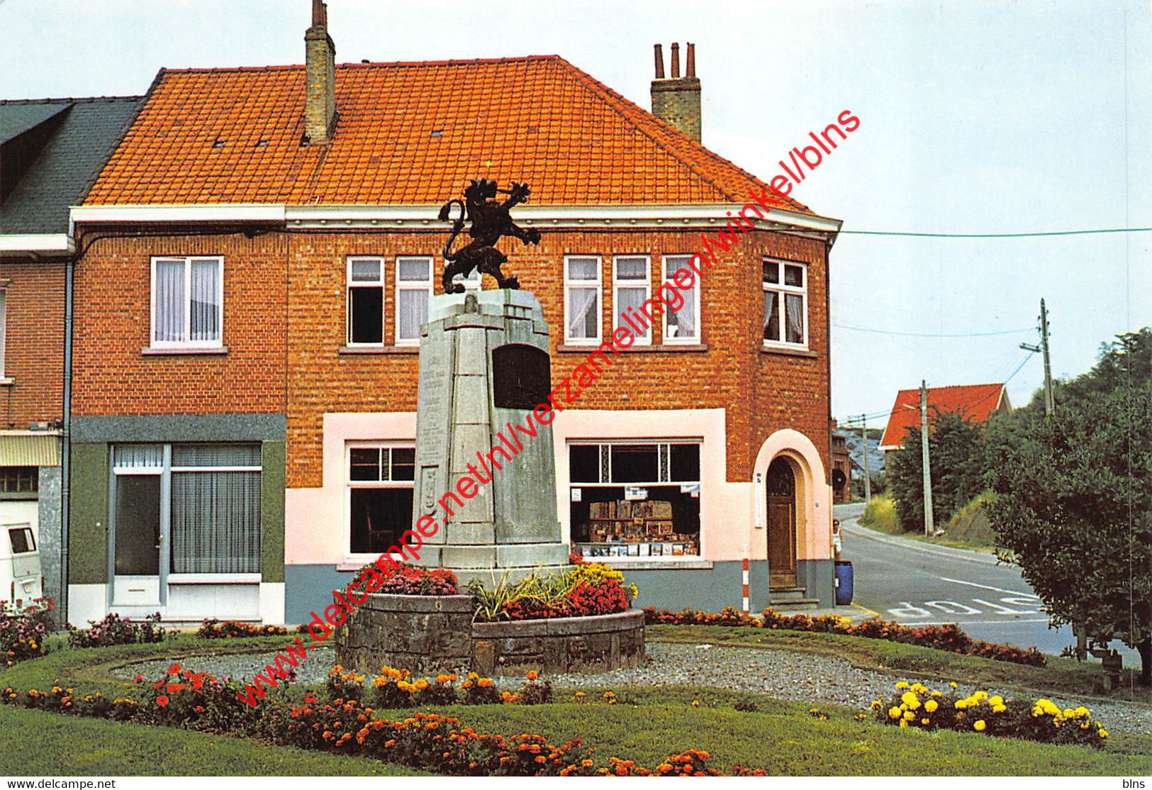 Monument der gesneuvelden oorlog 1940-1945 - Huldenberg