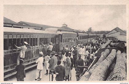 Mozambique - BEIRA - Arrival of Mail Train - Publ. A. Brook 5