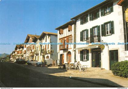 D043066 Ainhoa. Pays Basque. Rue Principale. Lavielle. Chikitoys. 1996