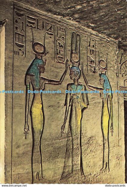 D173809 Abu Simbel. Petit Temple. Couronnement de la Reine. Dar El Kitab el Gued