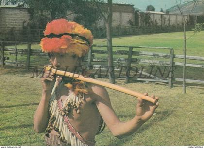 ECUADOR - Shuar, Flautist