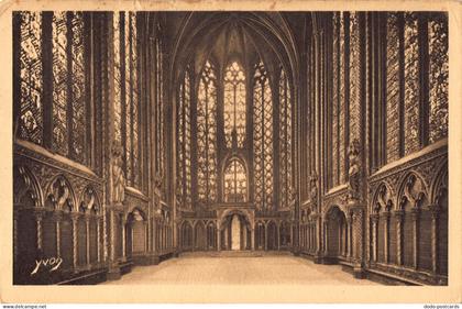 PC30288 Paris. Sainte Chapelle. Interieur de la Chapelle Haute. Yvon. Hopkins