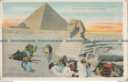 R010399 The Sphinx and Pyramid