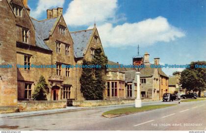 R065446 The Lygon Arms. Broadway. Salmon