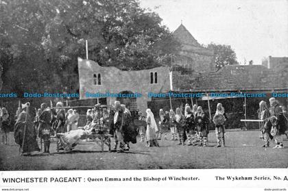 R080750 Winchester Pageant. Queen Emma and the Bishop of Winchester. The Wykeham