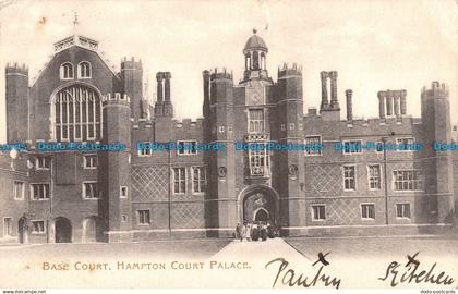 R095317 Base Court. Hampton Court Palace. 1909