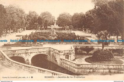 R137700 Nimes. Jardin de la Fontaine. Nimes