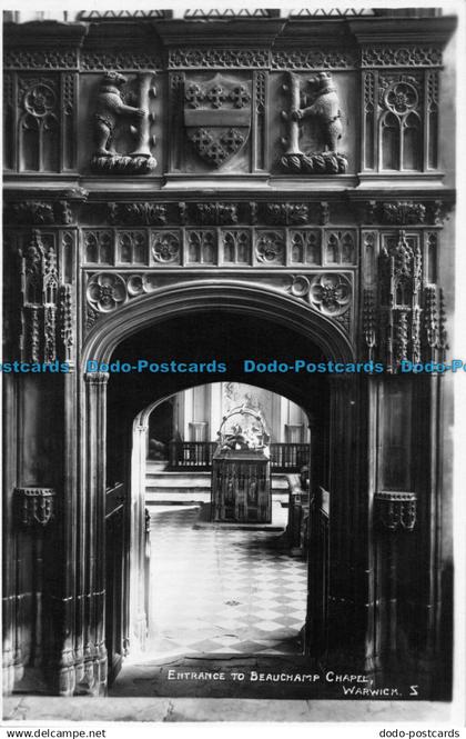 R161711 Entrance to Beauchamp Chapel. Warwick