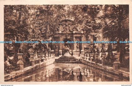 R276621 Paris Luxembourg Garden Medicis Fountain No 20 Fumagall 1935