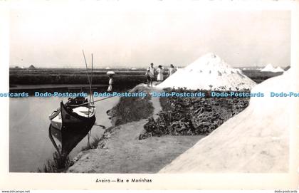 R315461 Aveiro Ria e Marinhas Ferrania Postcard