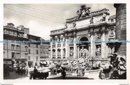 R341570 Roma Fontana di Trevi Attilio Scrocchi