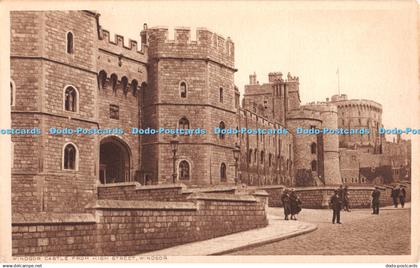 R350774 Windsor Castle from High Street Windsor Daily News Publications