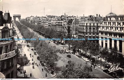 R370446 Paris LAvenue des Champs Elysees The Champs Elysees Avenue Edition de Lu