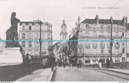 R413815 Angers Pont et rue Beaurepaire Postcard