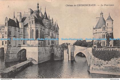 R488926 Chateau de Chenonceaux Le Pont Levis ND Phot