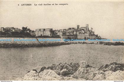 R597839 6 Antibes Le vieil Antibes et les remparts Arts Photomecaniques